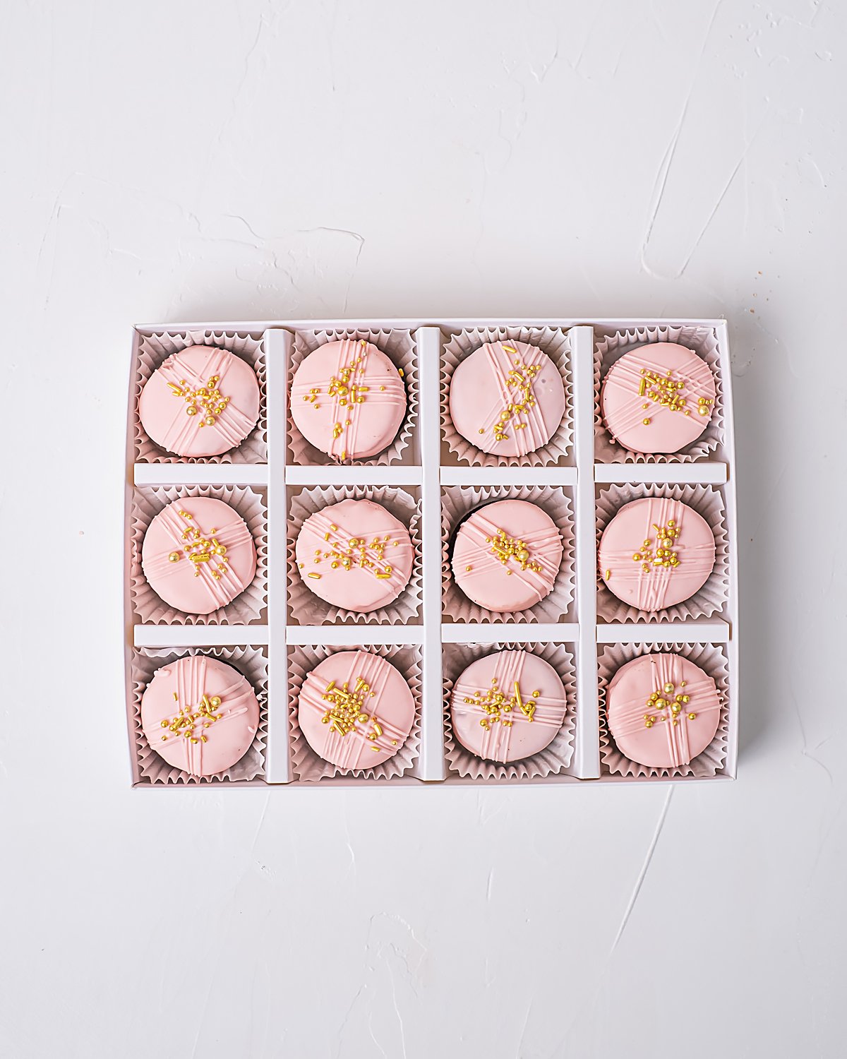 12 Vanilla and cream Cake Bites by NJD