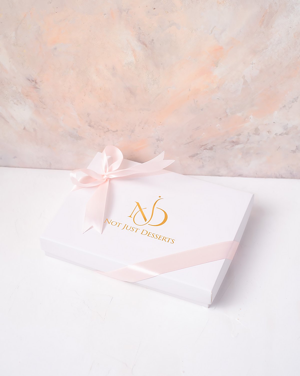 12 Vanilla and cream Cake Bites by NJD