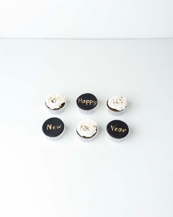 6 New Year Theme Cake