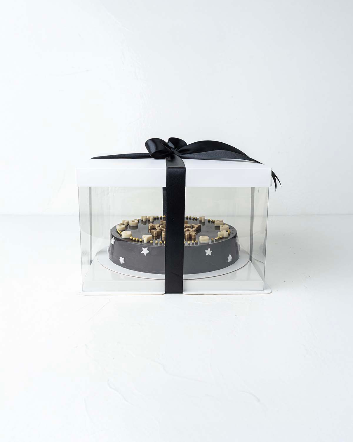 Happy New Year Cake with Chocolate