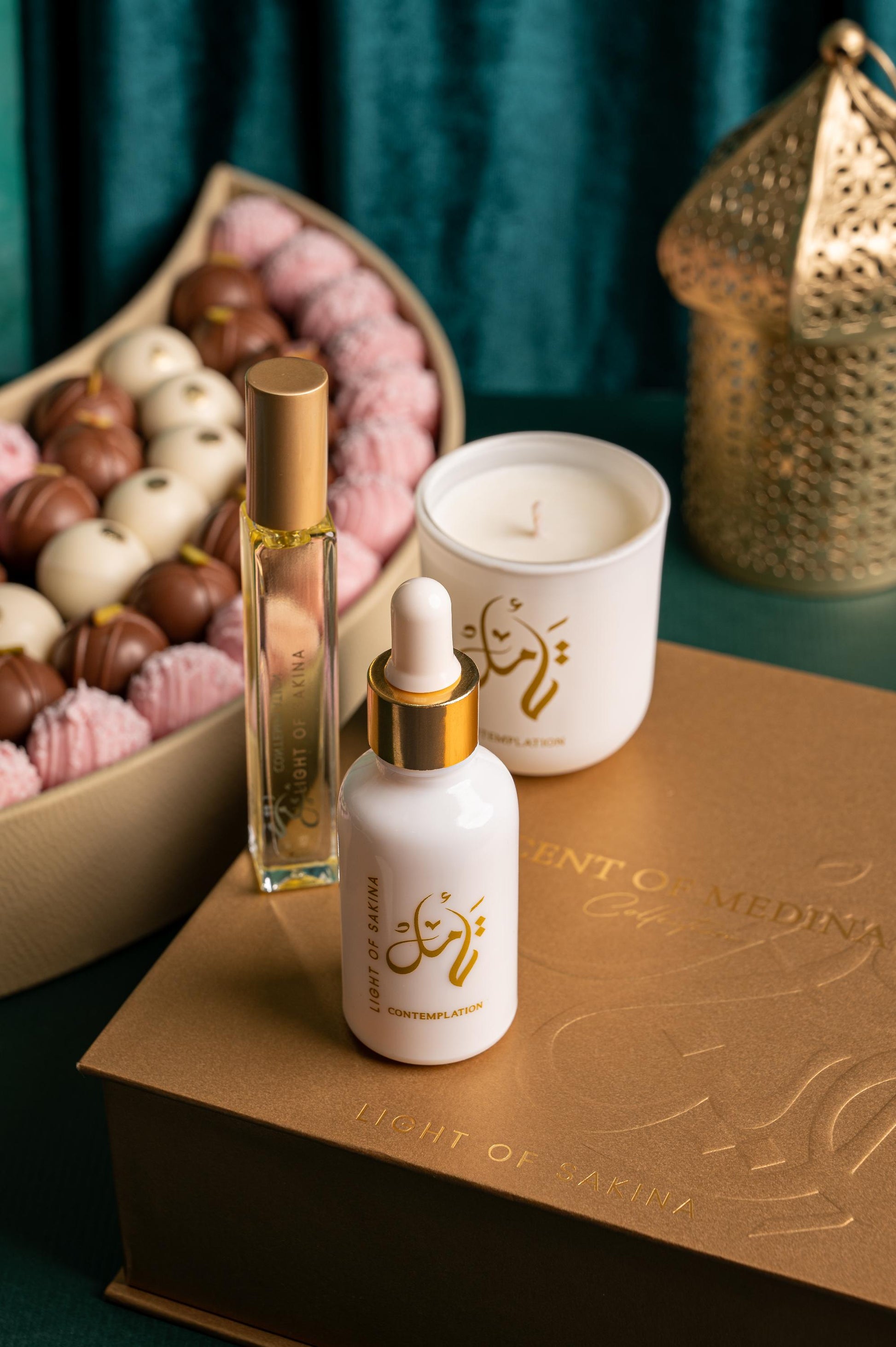 Contemplation x Eid Crescent Chocolates Gift Set
