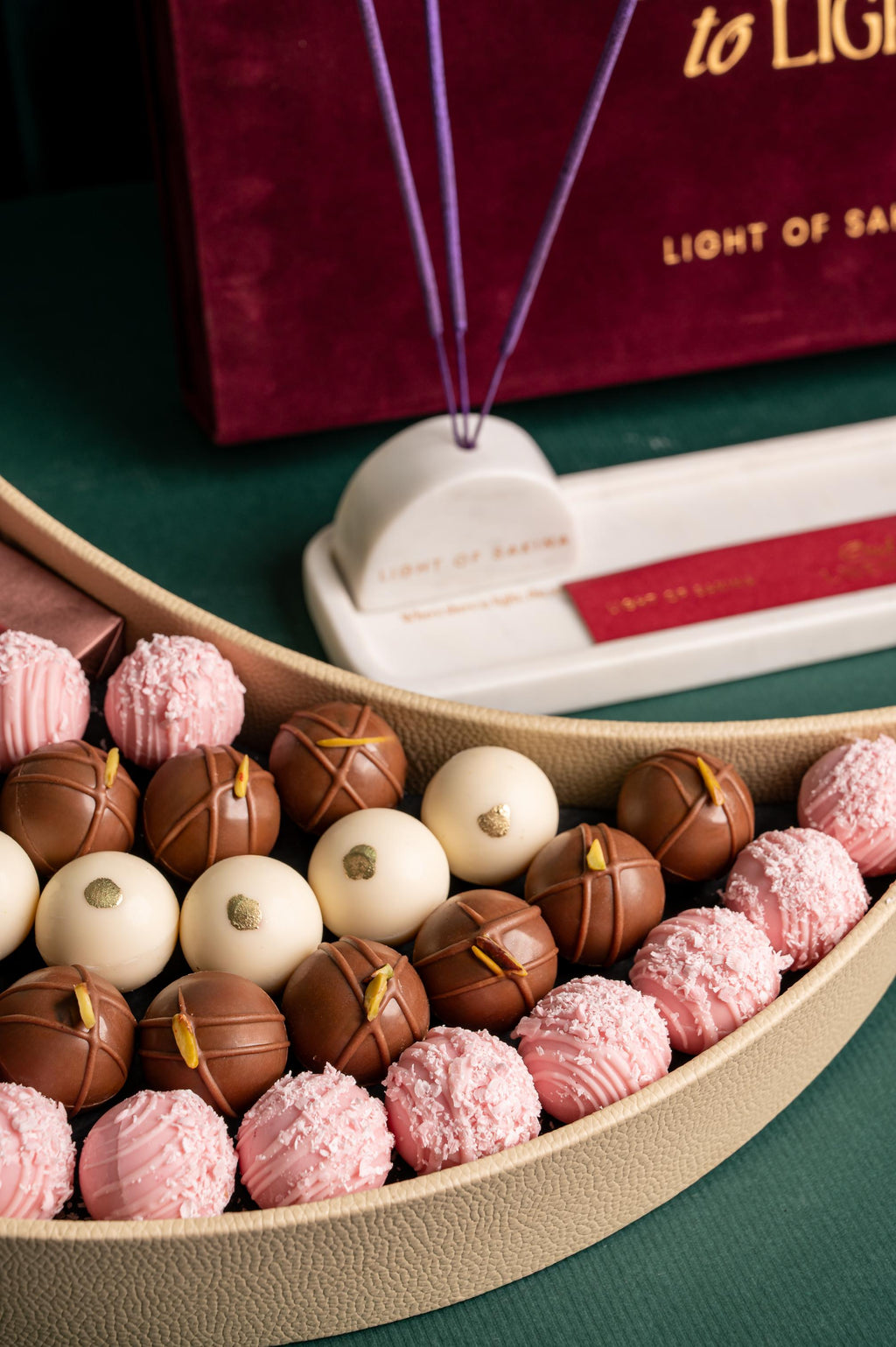 Journey to Light x Eid Crescent Chocolates Gift Set