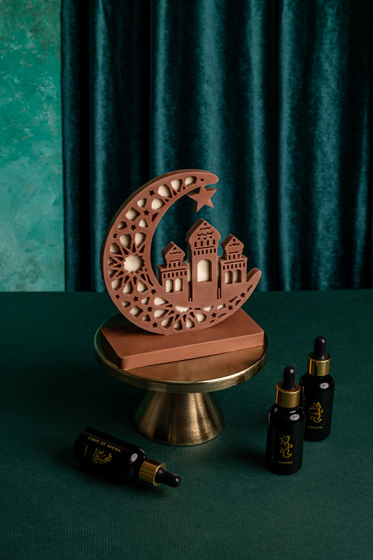 Rayyan 99 x Signature Crescent Chocolate Gift Set