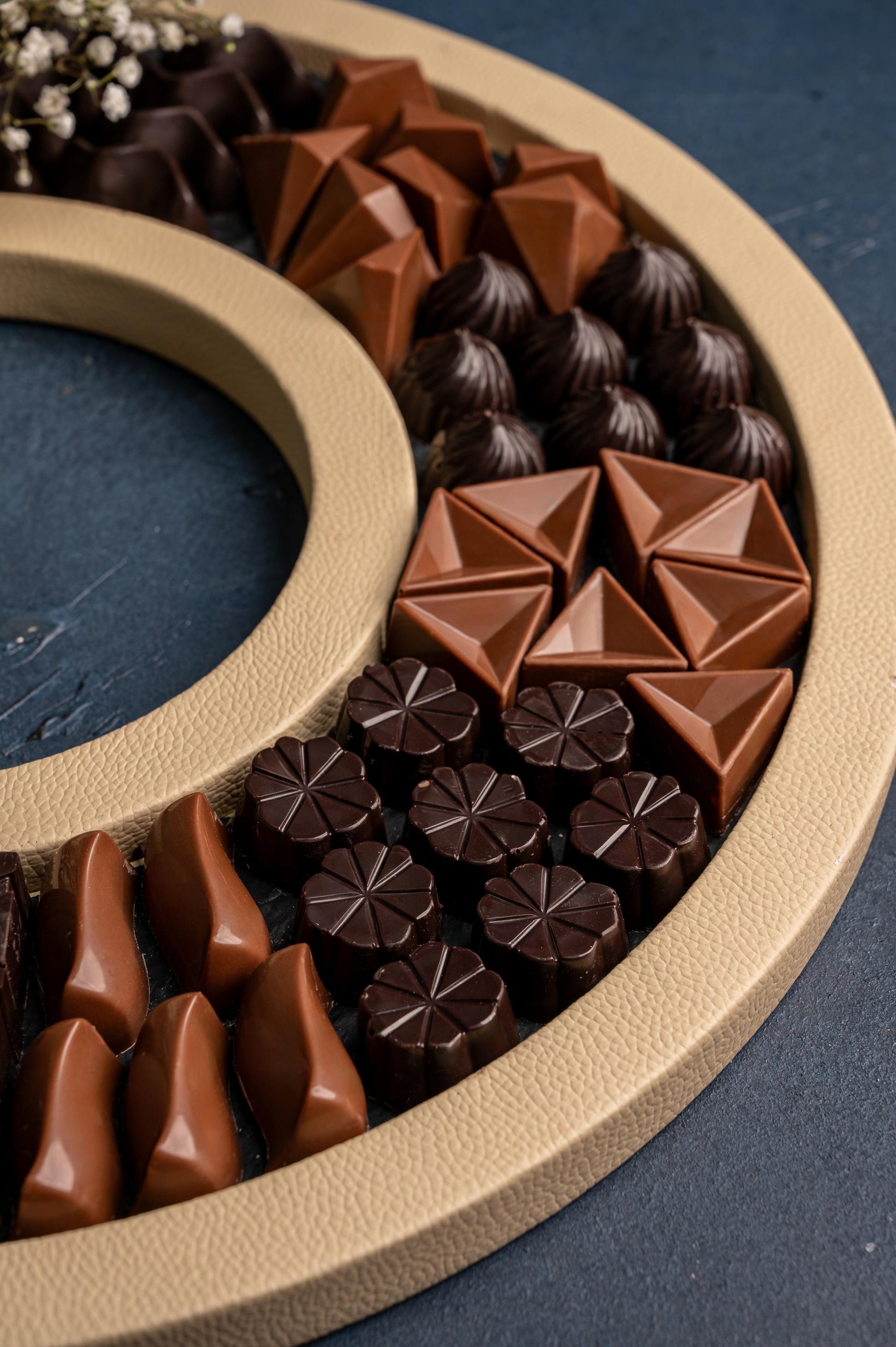 Scent of Medina x Luxury Chocolates Halo Gift Set