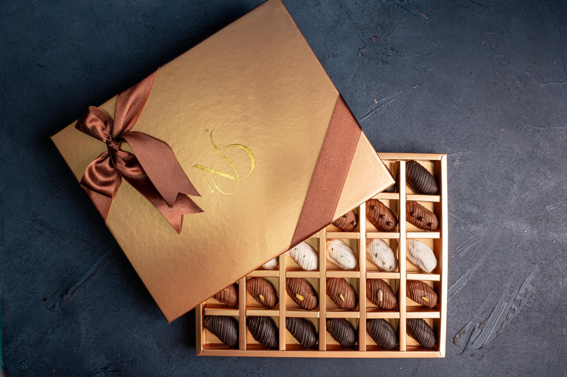 Scent of Medina x Premium Dates Gift Set