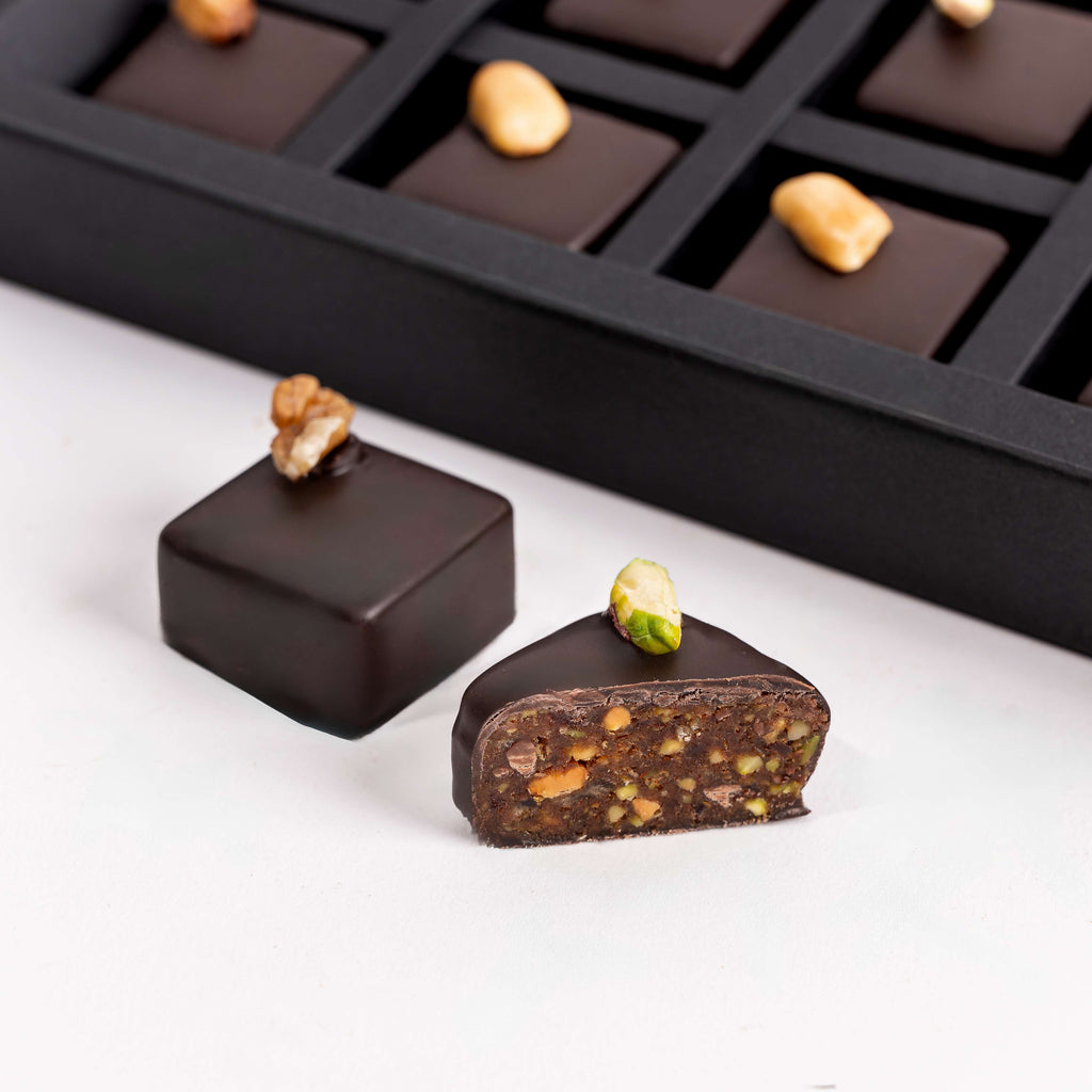 Eid Signature Date Bites 30pcs Gift Box