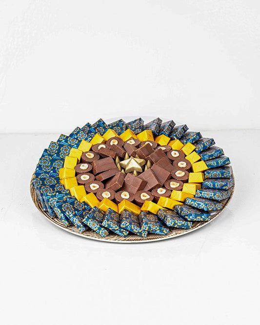 Regal Chocolates 94pcs Gift Arrangement