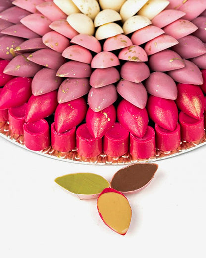 Ombre Chocolates 167pcs Gift Arrangement