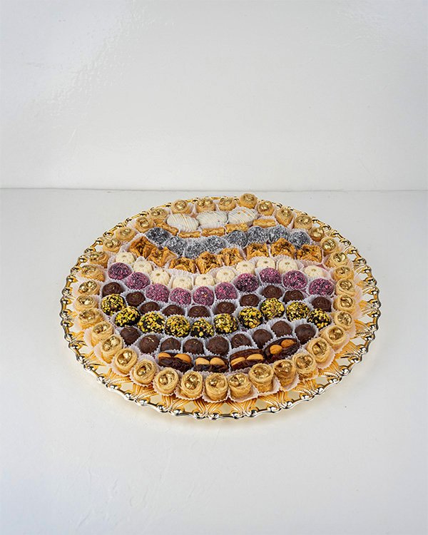 123-Piece Luxury Arabic Tray Arrangement