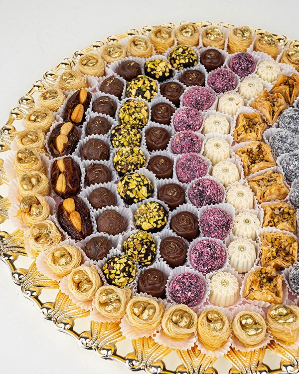 123-Piece Luxury Arabic Tray Arrangement
