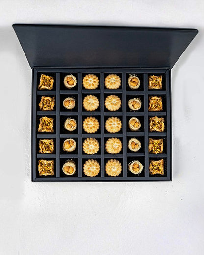 Assorted Baklawas 30pcs Gift Box