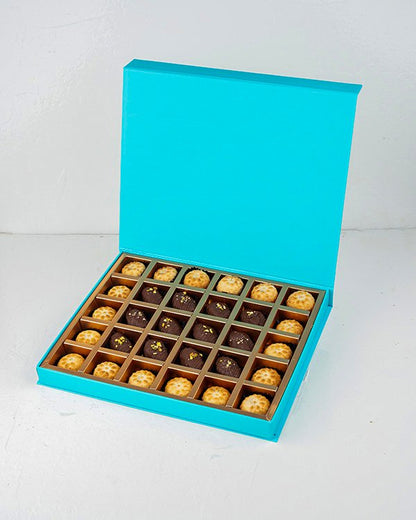 Classic Ramadan Treats 30pcs Gift Box