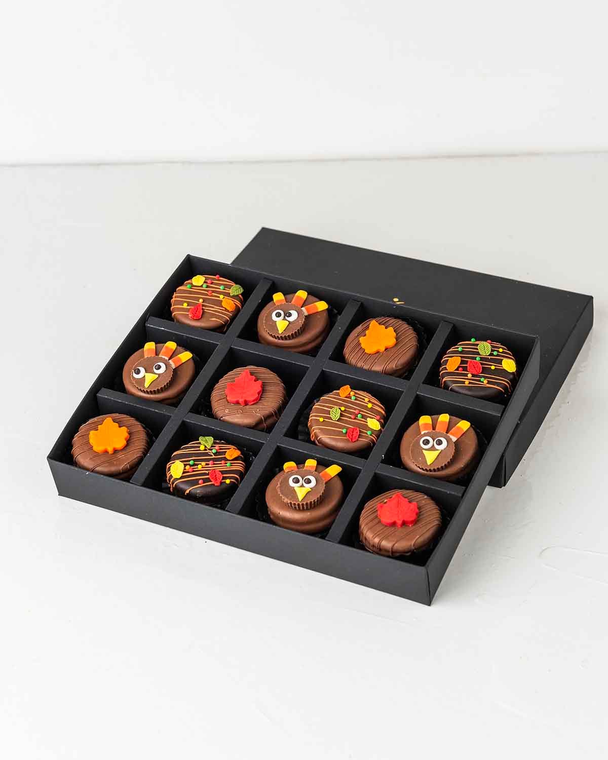 Thanksgiving Theme Chocolate Oreos