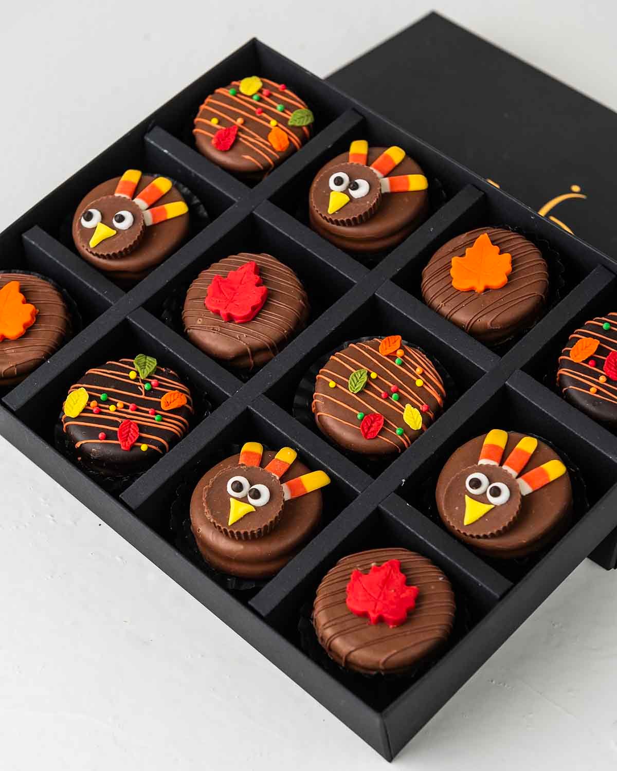 Thanksgiving Theme Chocolate Oreos