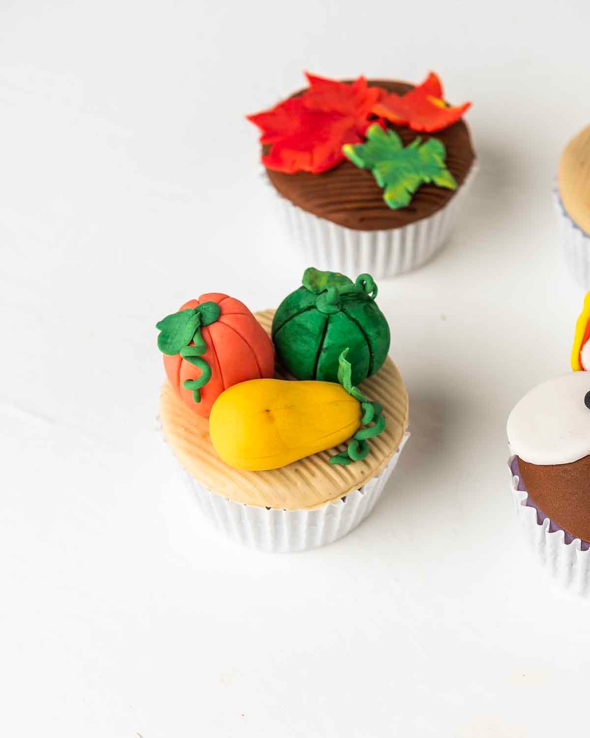 Thanksgiving Cupcakes by NJD