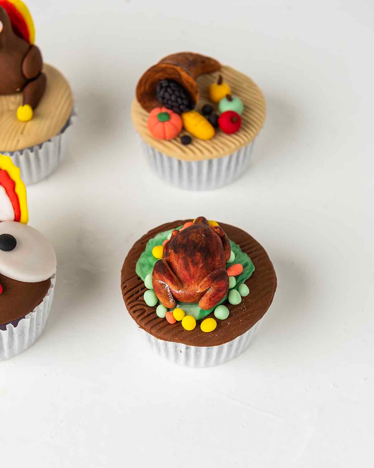 Thanksgiving Cupcakes by NJD