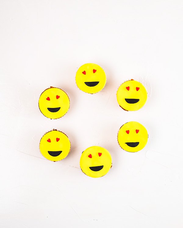 Smylie Cupcakes by NJD