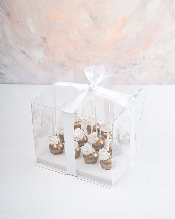 Party Cake pops by NJD