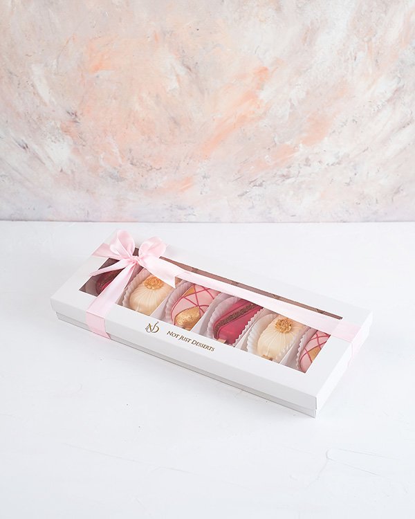 Pink and White Chocolate Cakesicles
