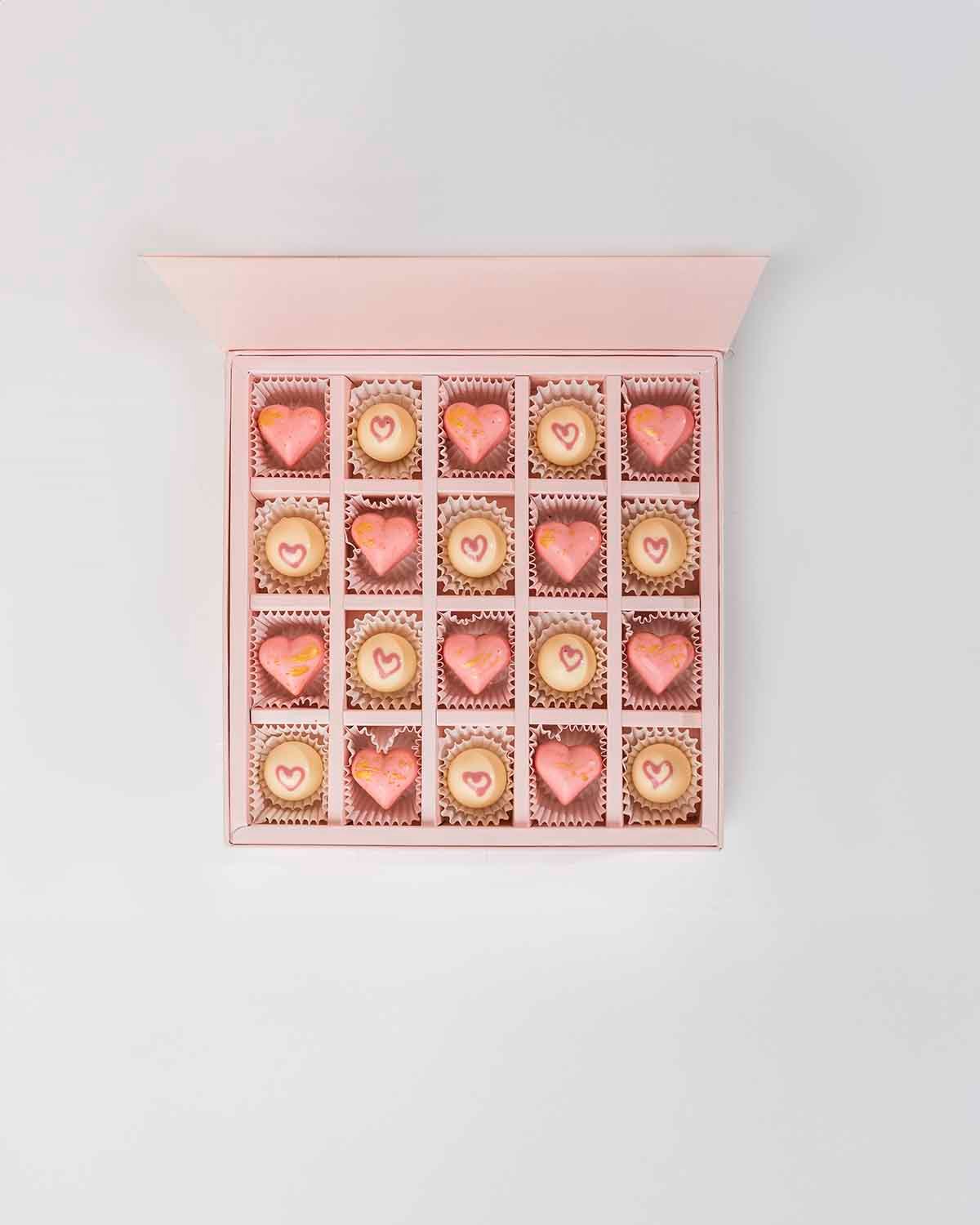 Cute Hearts and Truffles 20pcs Chocolate Gift Box