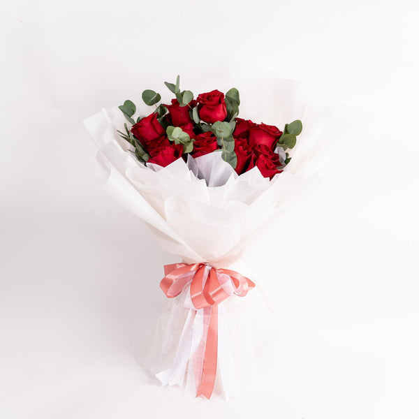 Red Roses and Marshmallows Romantic Gift Bundle