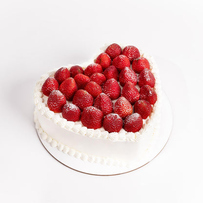 Signature Fresh Strawberry Cake 2kg