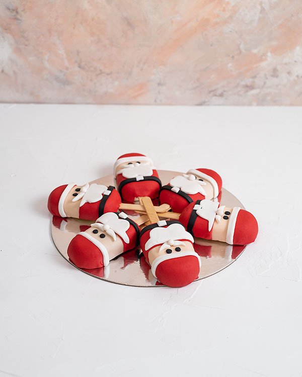 Santa's Favorite Cakesicles by NJD