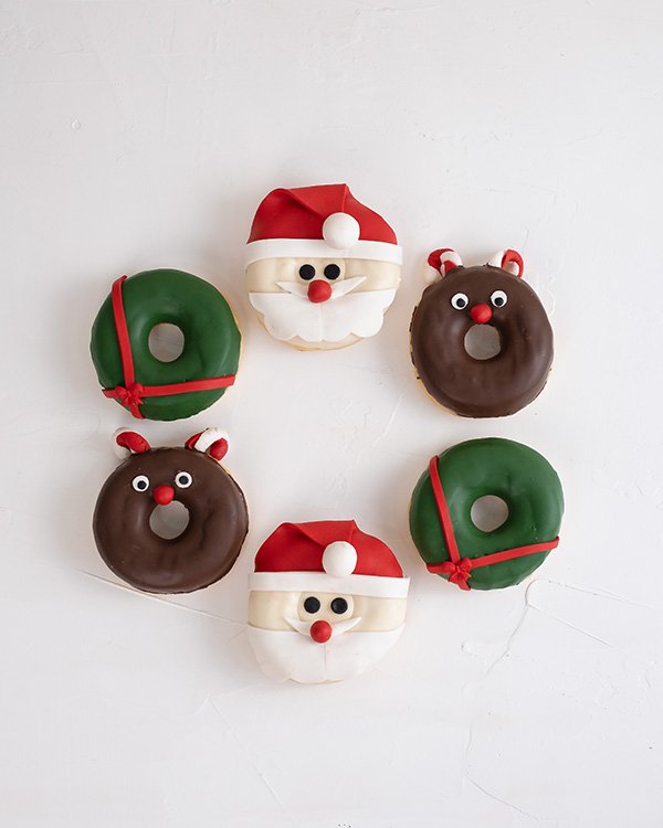 Santa and Reindeer Donuts by NJD
