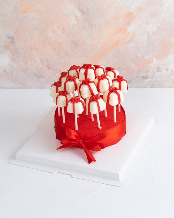 Christmas Cake pops by NJD
