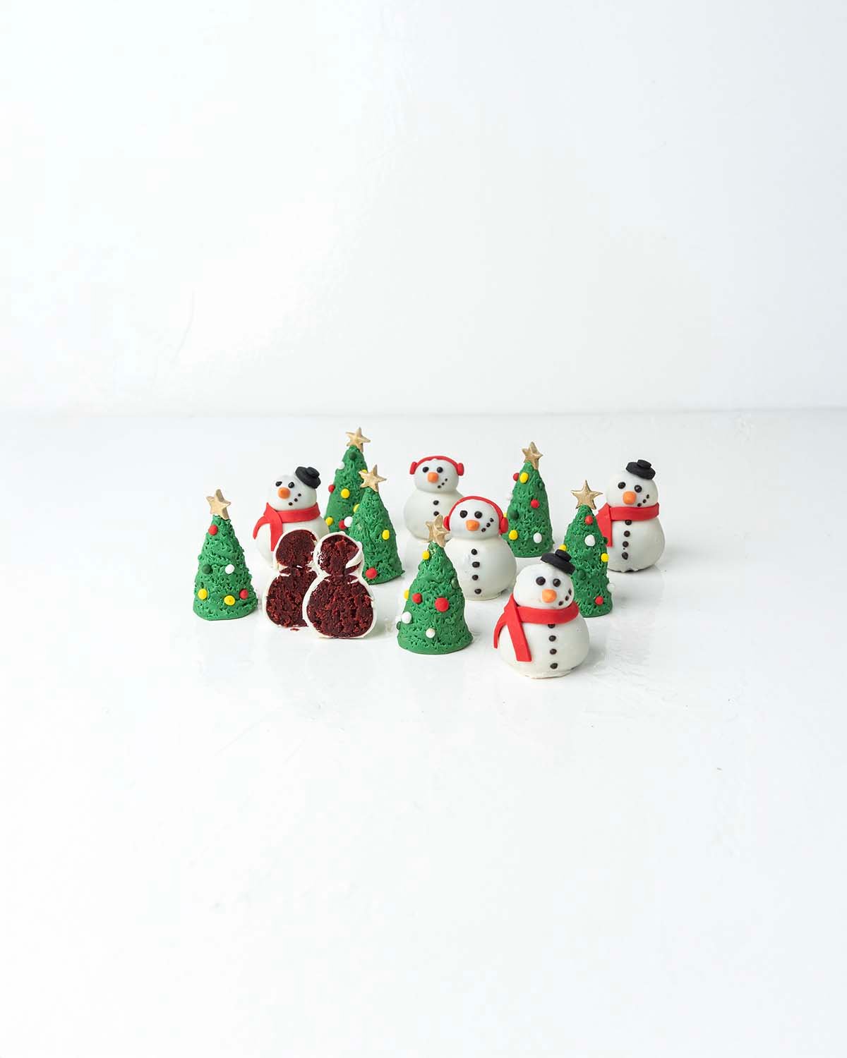 Snowman and Trees Cake pops