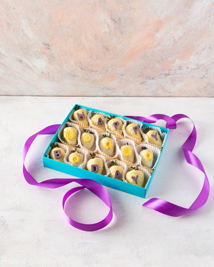 15pcs Customisable Chocolate Strawberry Box by NJD