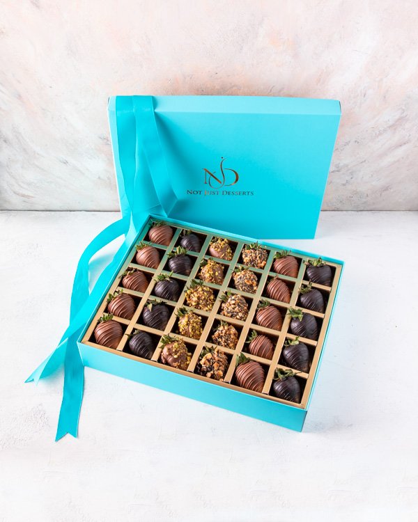 30pcs Chocolate Covered Strawberries