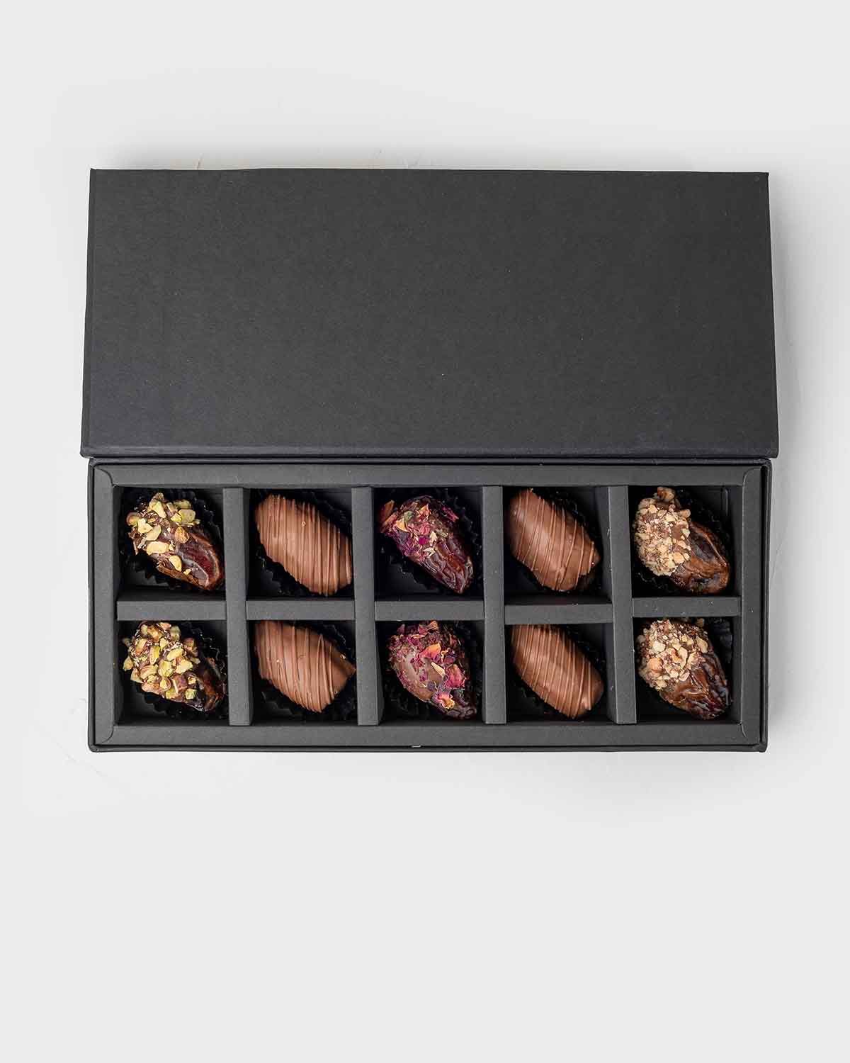 Assorted Dates 10pcs Luxury Gift Box