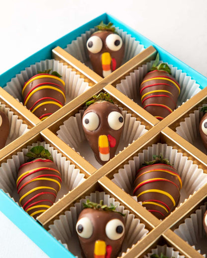 Thanksgiving Chocolate Strawberries
