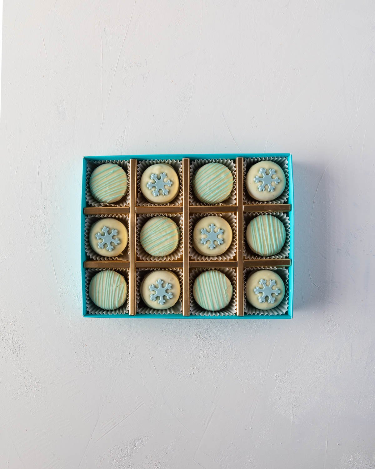 Snowflakes Oreos by NJD