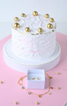 Vanilla Cake with Jewellery Combo