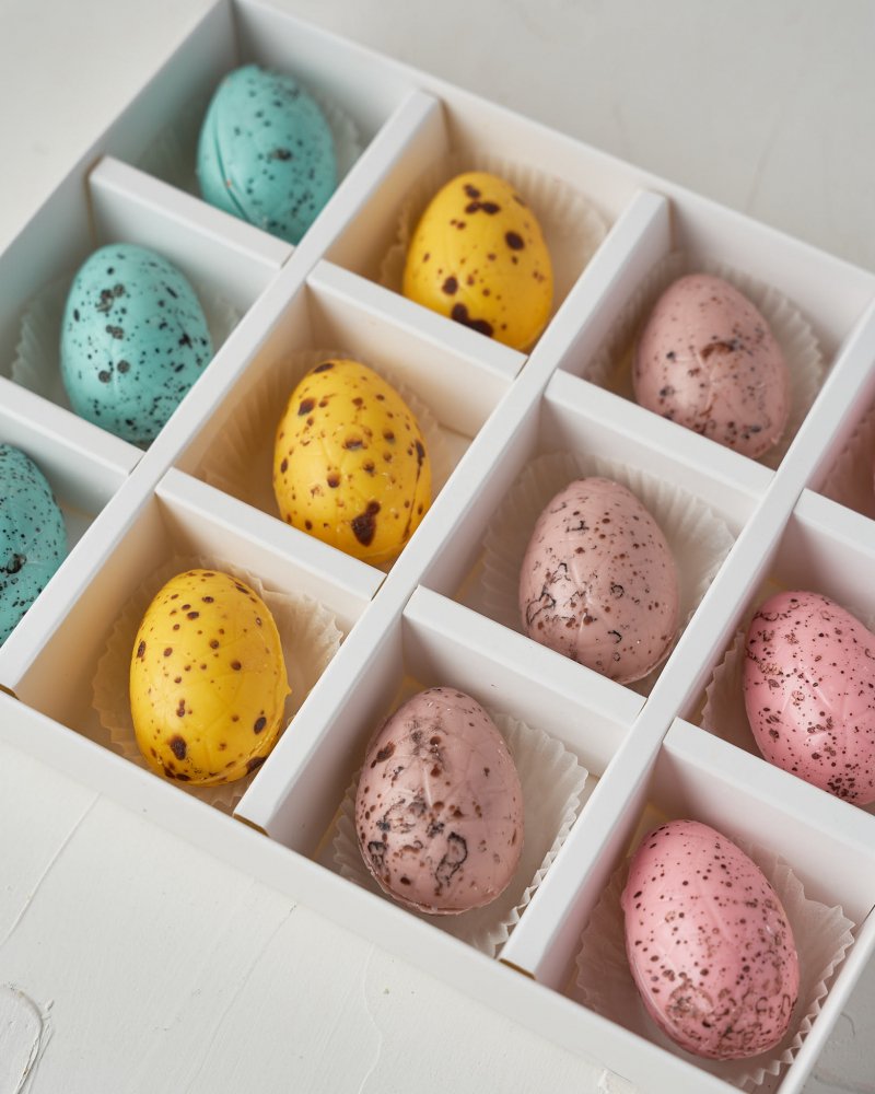12 Spring Color Easter Eggs - Image 2