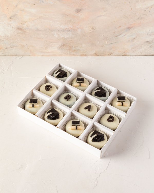 Graduation Gift Oreos by NJD