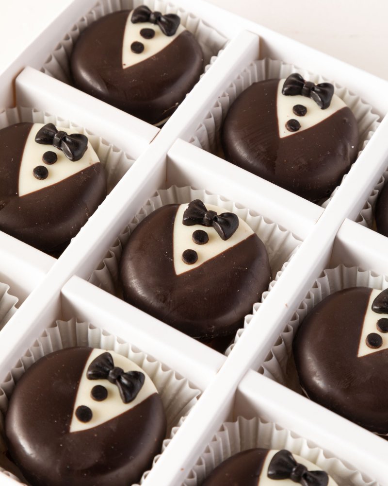Suit up Chocolate Covered Oreos - Image 3
