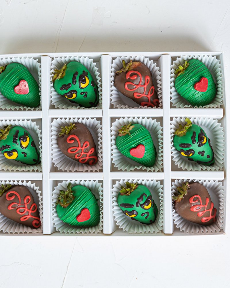 The Grinch Chocolate Strawberries by NJD - Image 2