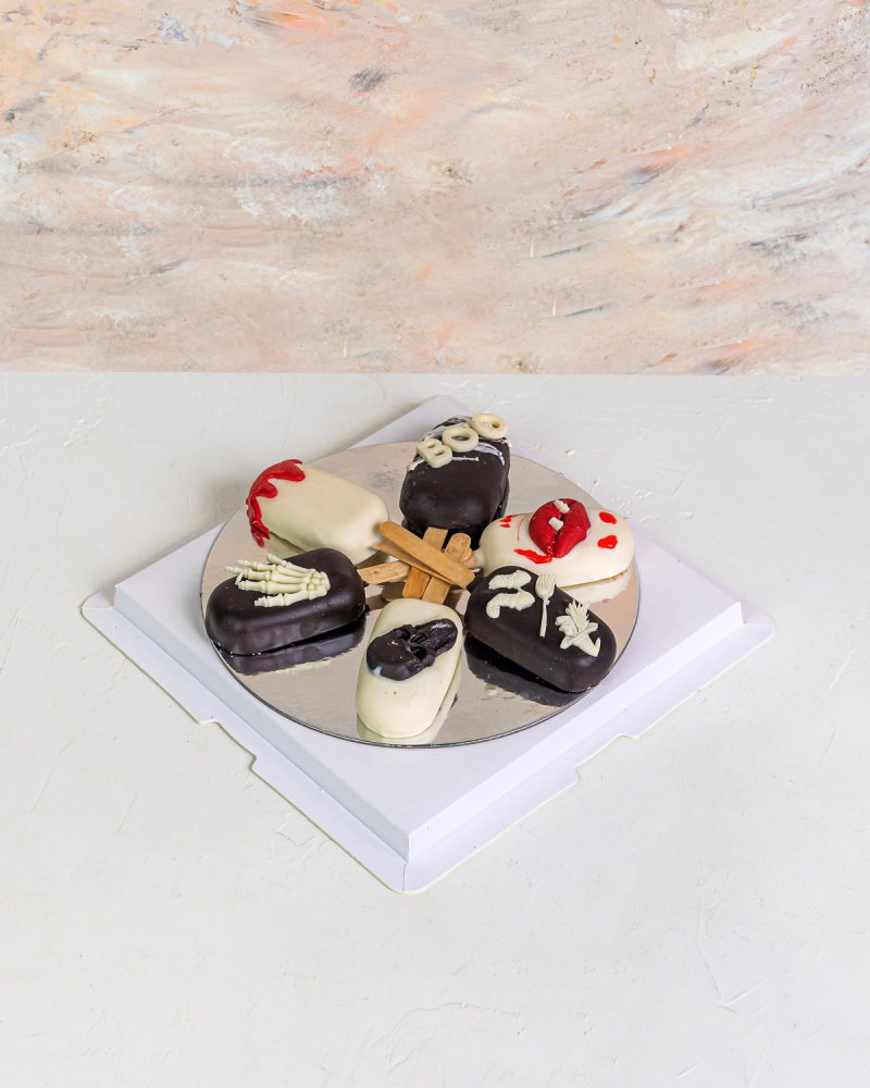 Spooky Halloween Cakesicles by NJD - Image 2