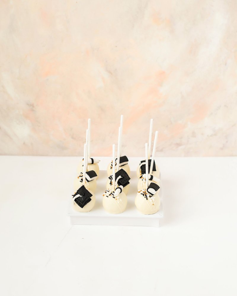 Graduation Cake pops by NJD - Image 3