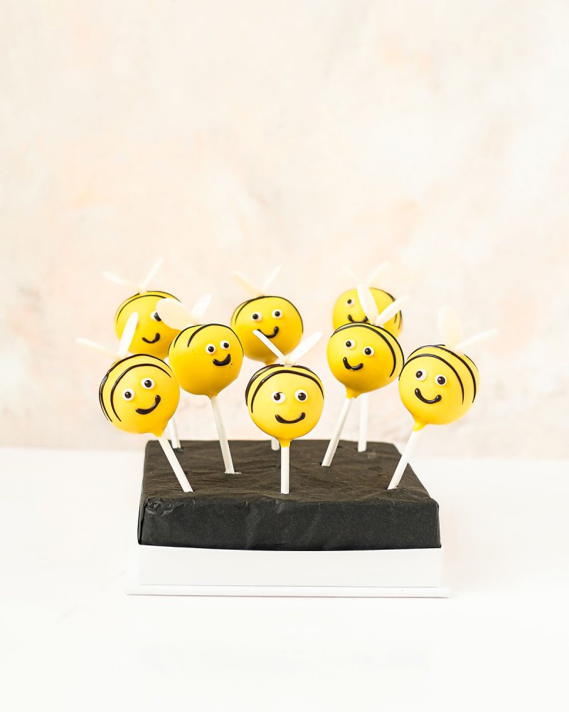 Bumble Bee Cake Pops by NJD