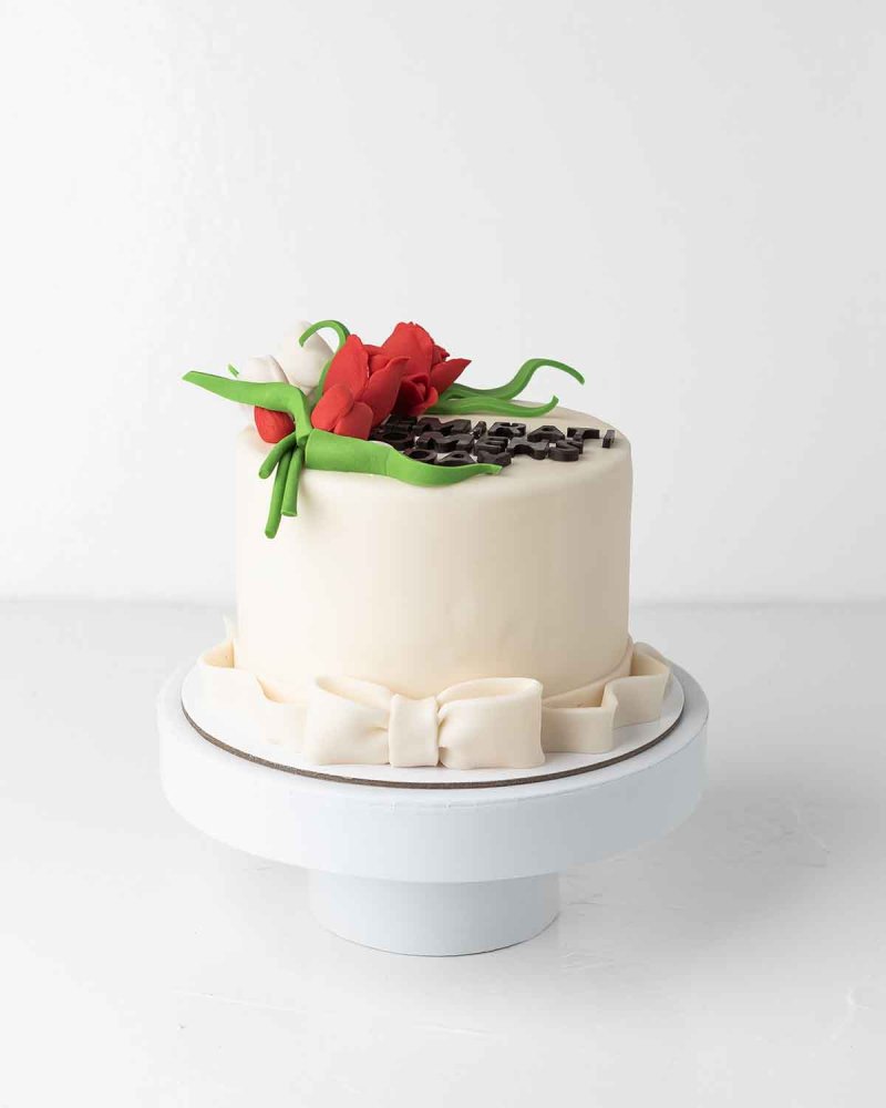 Emirati Women's Day Customizable Cake - Image 2