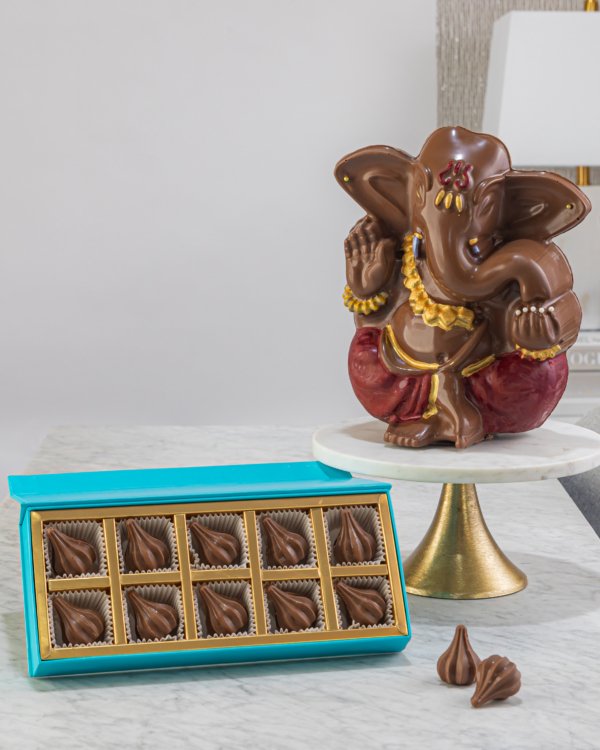 Eco friendly Chocolate Ganpathi Large with Modak by NJD